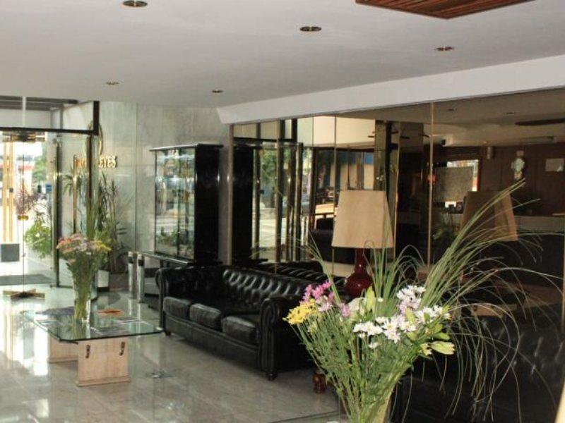 Hotel Cuatro Reyes Buenos Aires Exterior foto