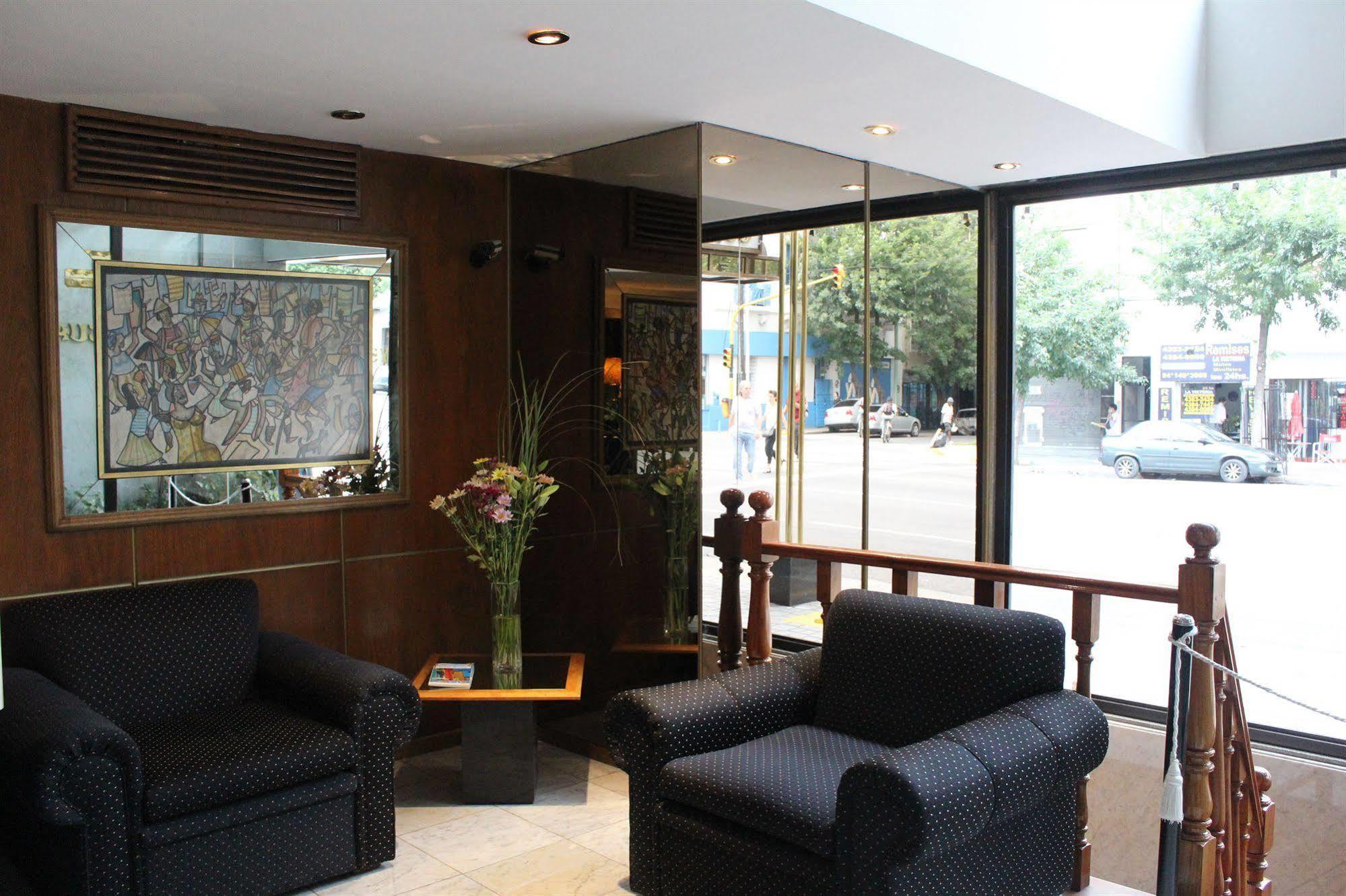 Hotel Cuatro Reyes Buenos Aires Exterior foto